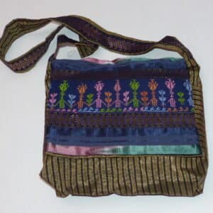 תיק צד עם ריקמה