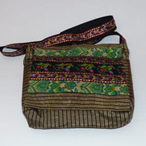 תיק צד עם ריקמה